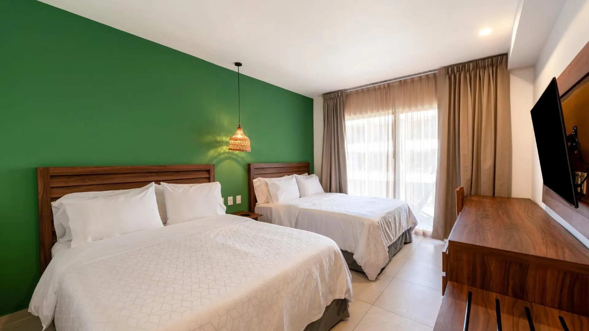 Holiday Inn Tulum By Ihg ホテル