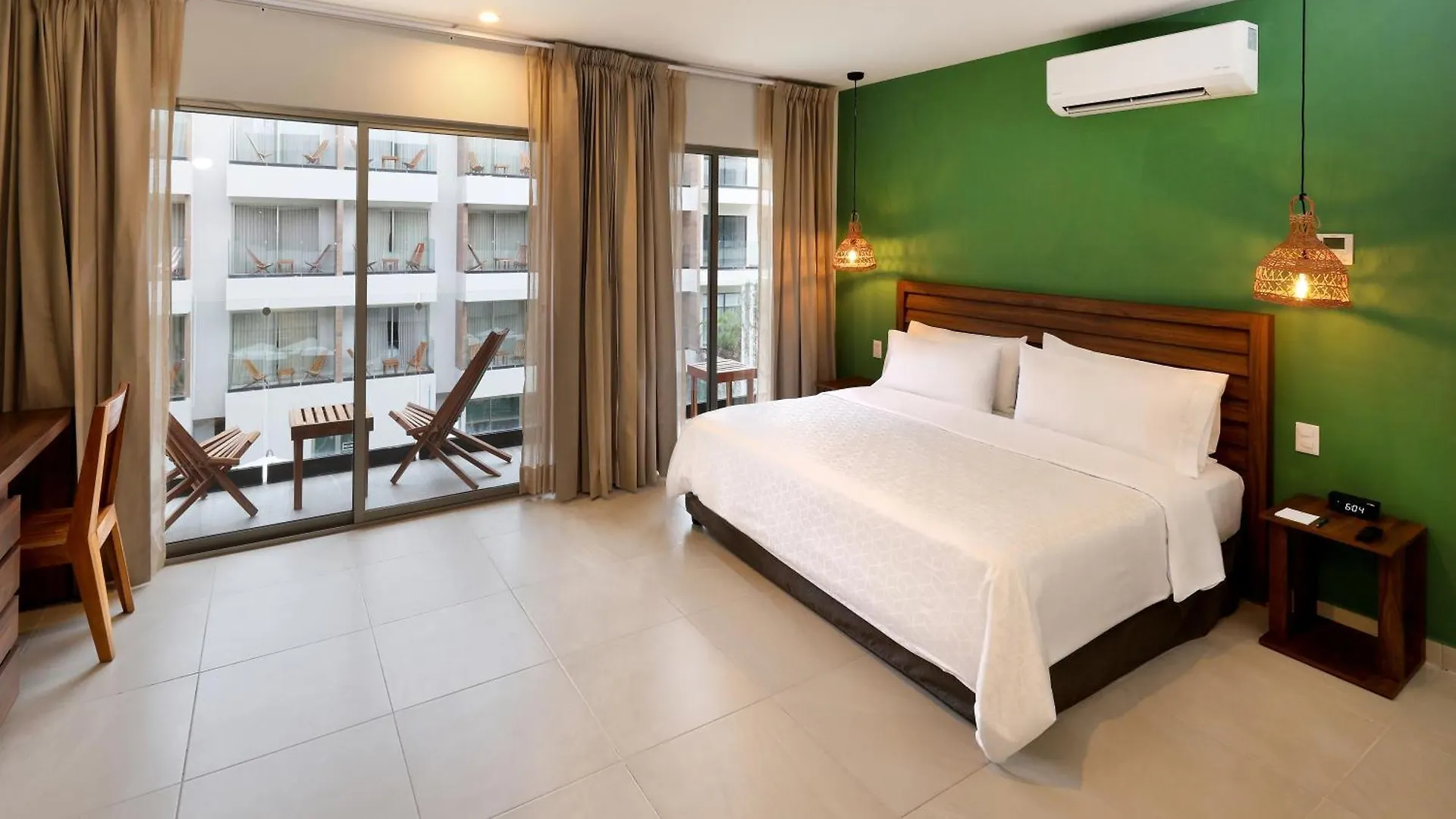 Holiday Inn Tulum By Ihg 4*,